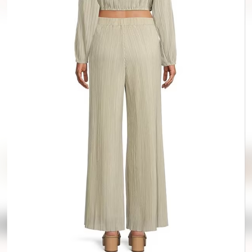Gianni Bini Joni Plisse Elastic Waistband Coordinating Pants - Picture 3 of 14